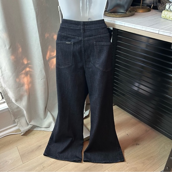 Cache High-Waisted Black Flare Jeans - Picture 6 of 8